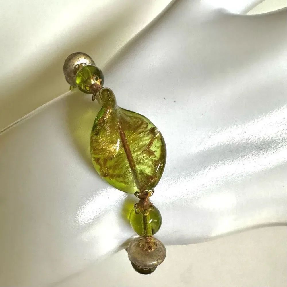 Green  Murano glass beaded  gold tone bracelet